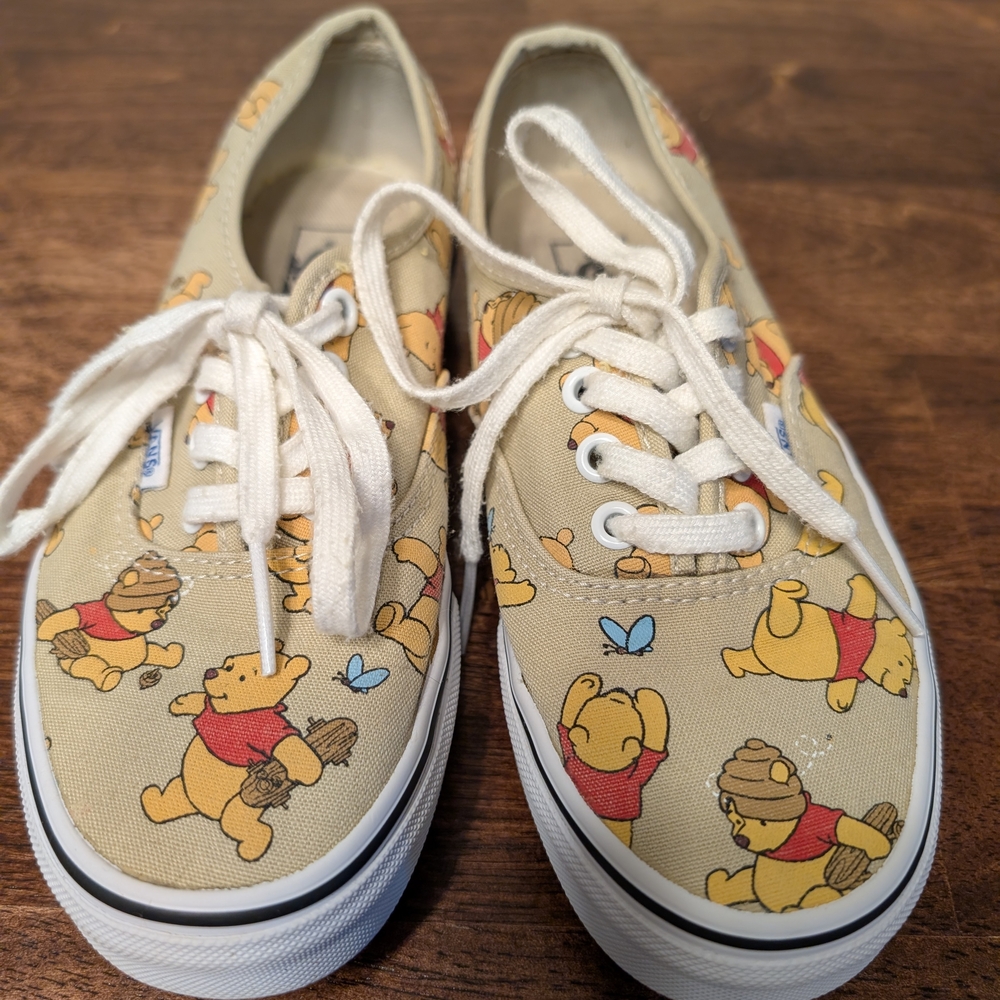 VANS x Disney Winnie the Pooh Bear Shoes Limited Edition Men’s 4.0 Women's 5.5